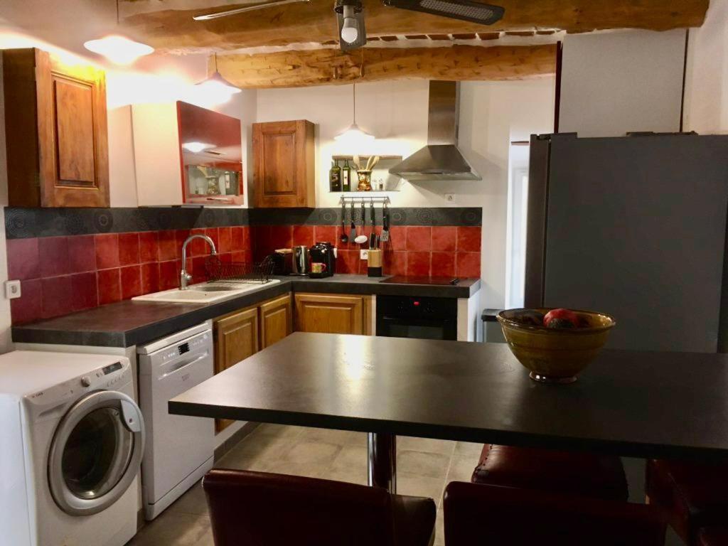 La Maison De Lily, Cosy Dans Le Vieux-Hyeres, Parking Gratuit Dış mekan fotoğraf
